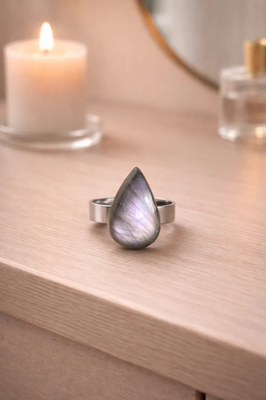 Aura Mystique – Bague Labradorite Goutte & Acier Inoxydable Ajustable