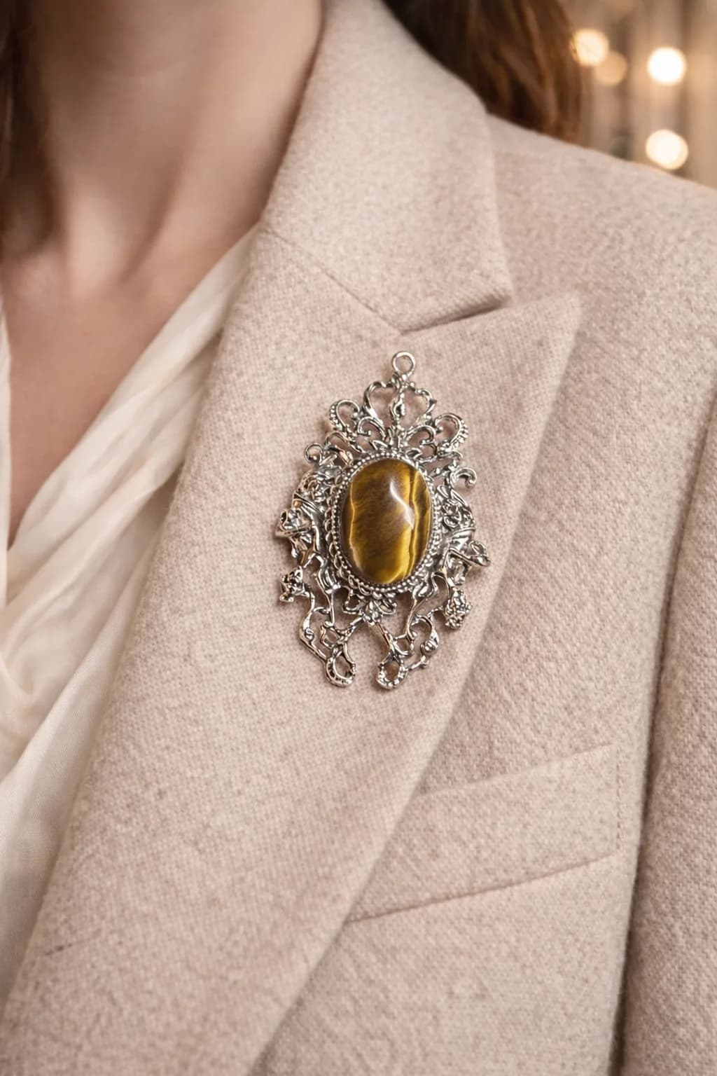 Broche Œil de Tigre - Élégance vintage & énergie naturelle