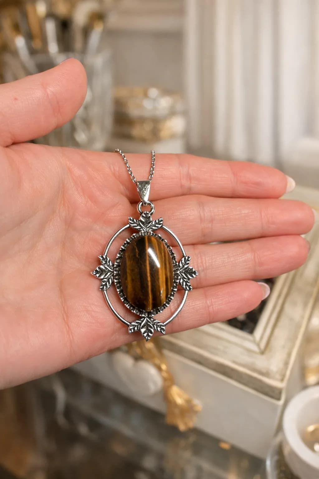 Collier Œil de Tigre Élégance