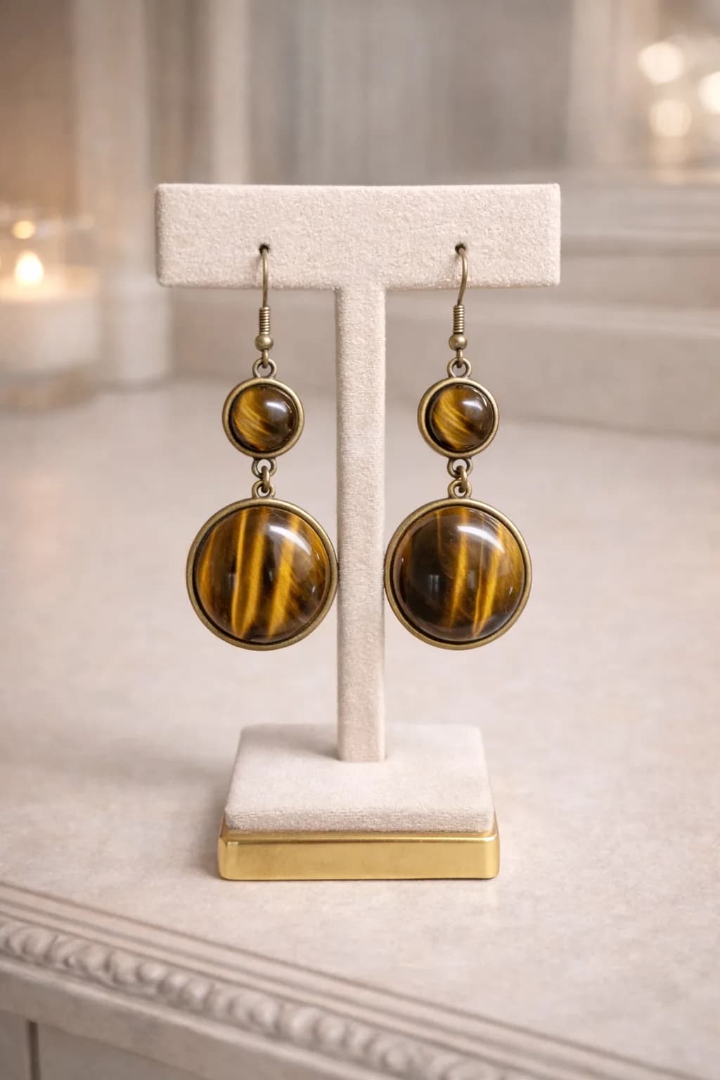 Boucles d’Oreilles Pendantes Éclat Minéral – Reflets Dorés