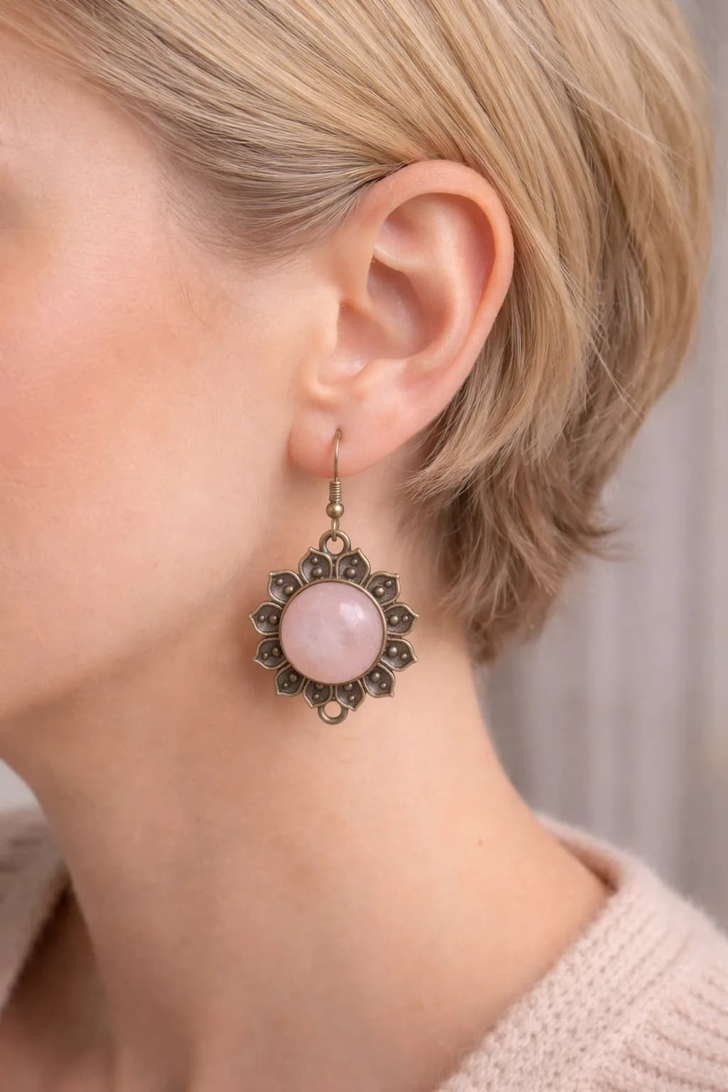 Boucles d’Oreilles Fleur de Quartz Rose