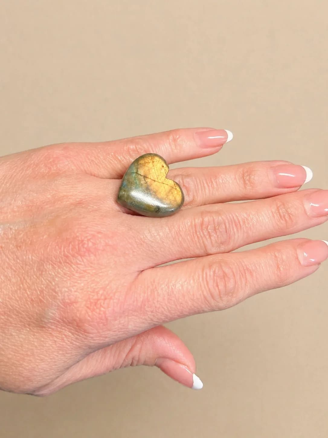 Cœur Boréal – Bague en Labradorite