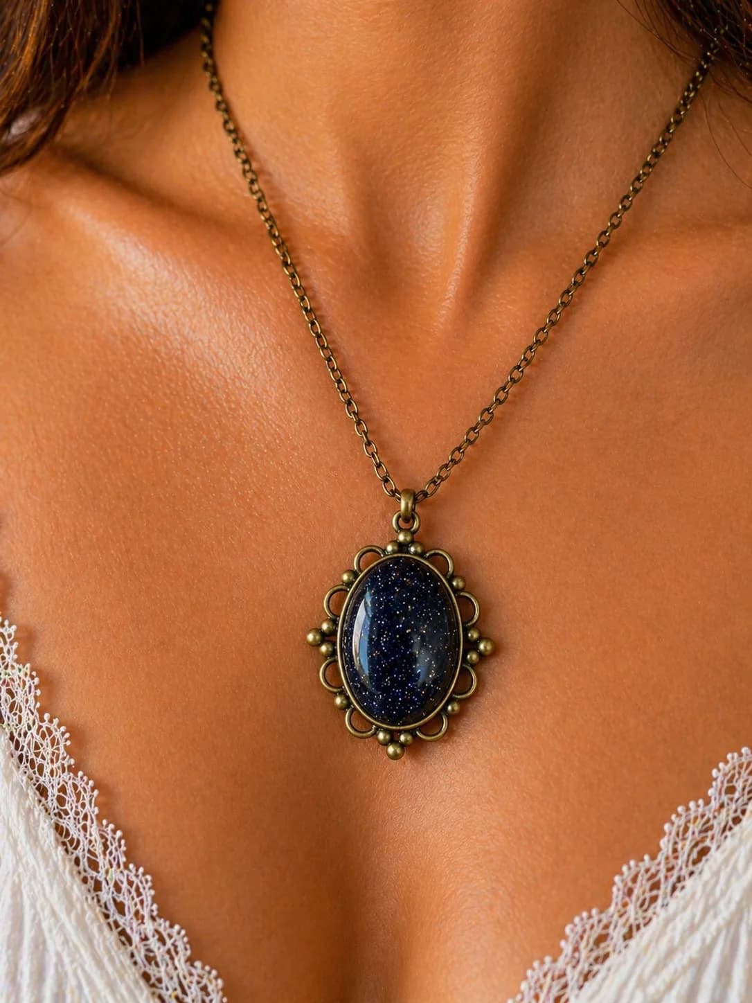 ✨ Collier Goldstone Blue – Éclat céleste ✨