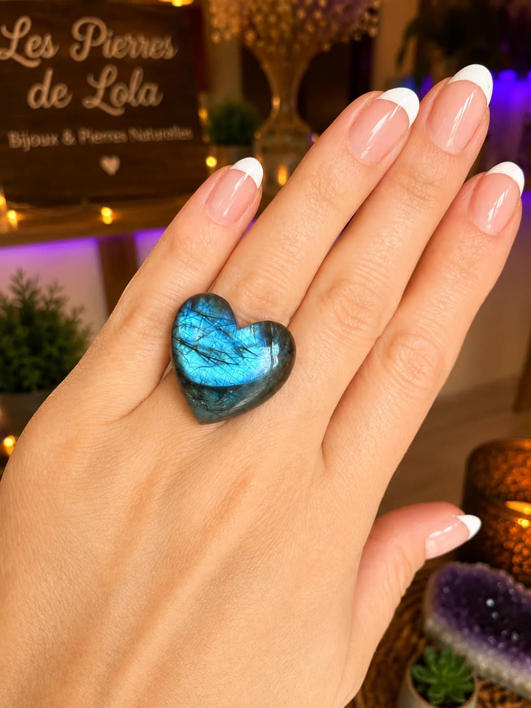Bague Cœur Labradorite Bleue – reflets magiques et éclat envoûtant