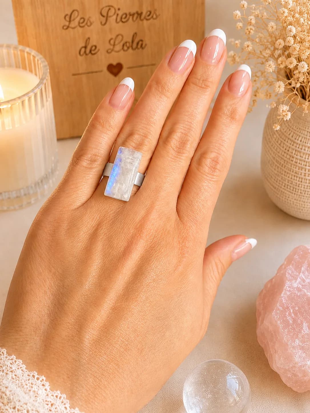 Bague Pierre de Lune Rectangle – lumière douce & reflets célestes