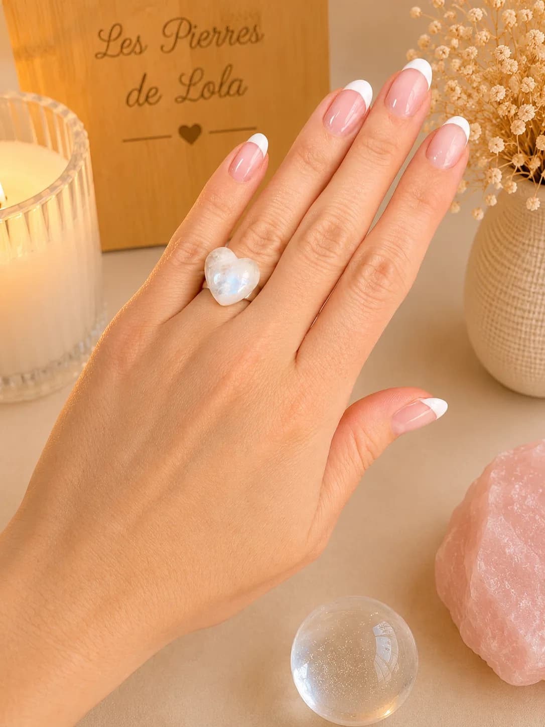 Petite Bague Cœur Pierre de Lune – douceur & reflets célestes