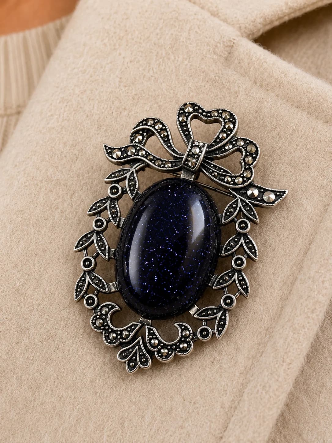 Broche Nuit Étoilée – Goldstone Blue
