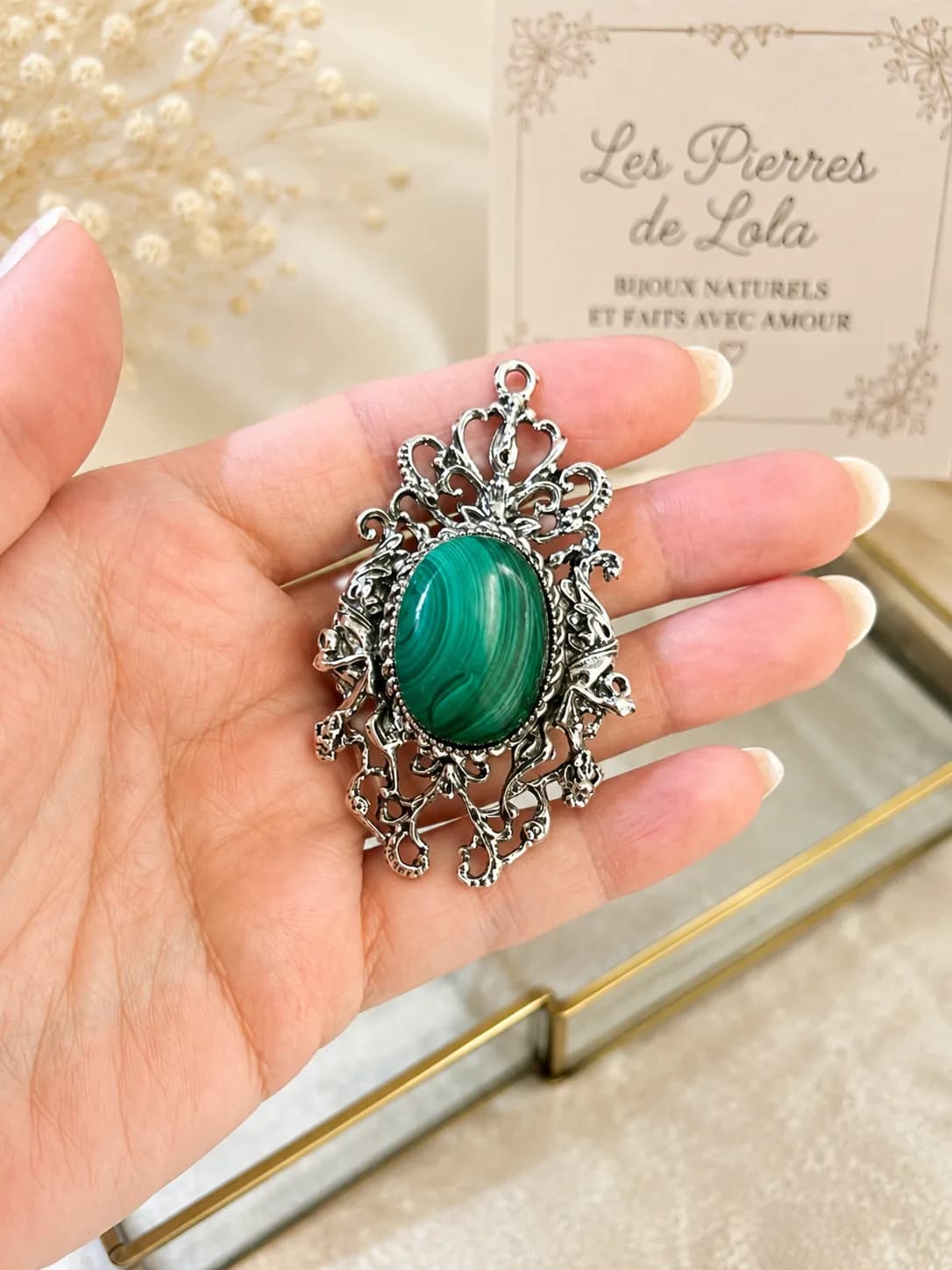 Broche / Pendentif Malachite « Héritage Élégant »