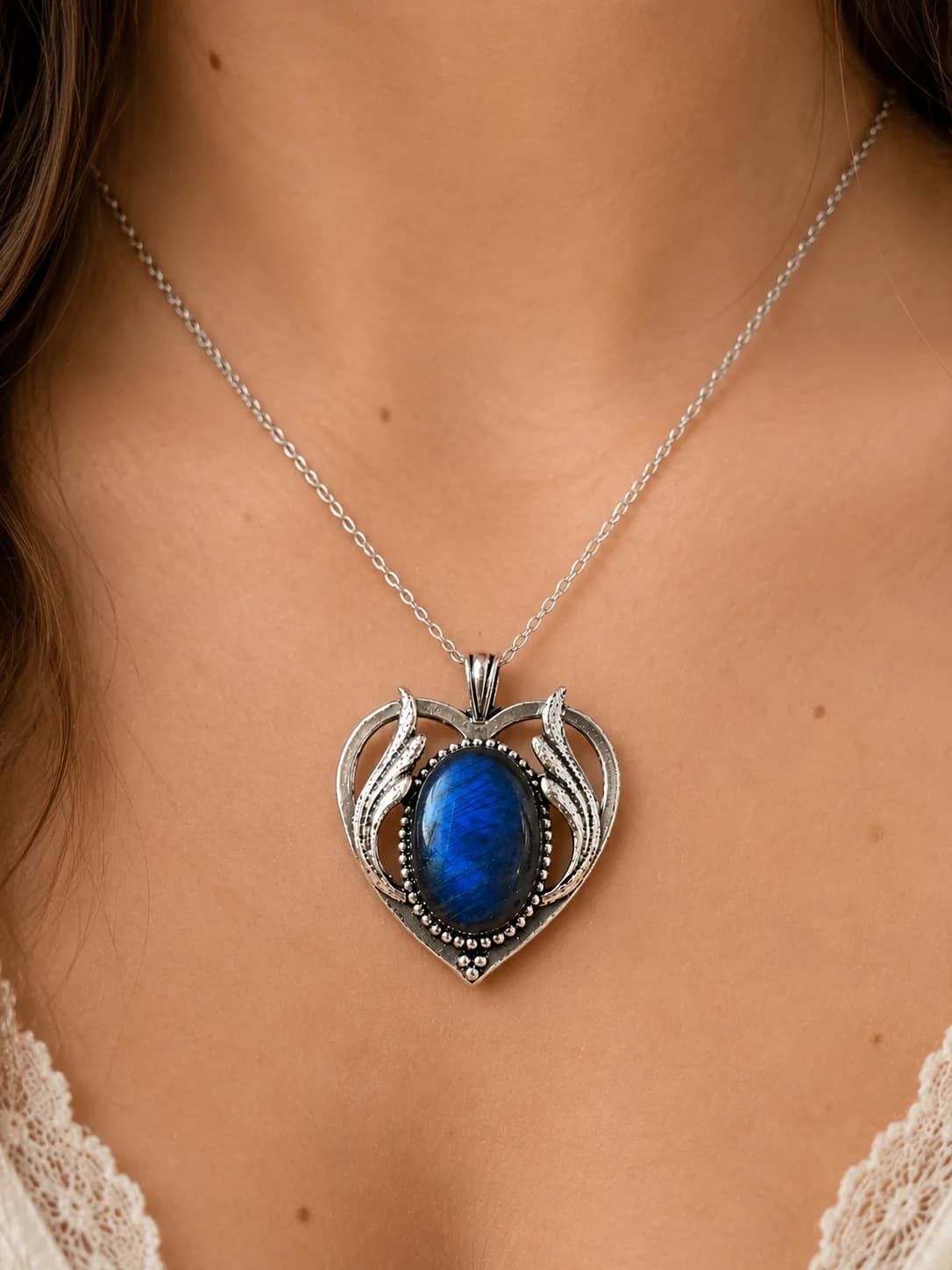 Collier Cœur Labradorite Bleue Profonde