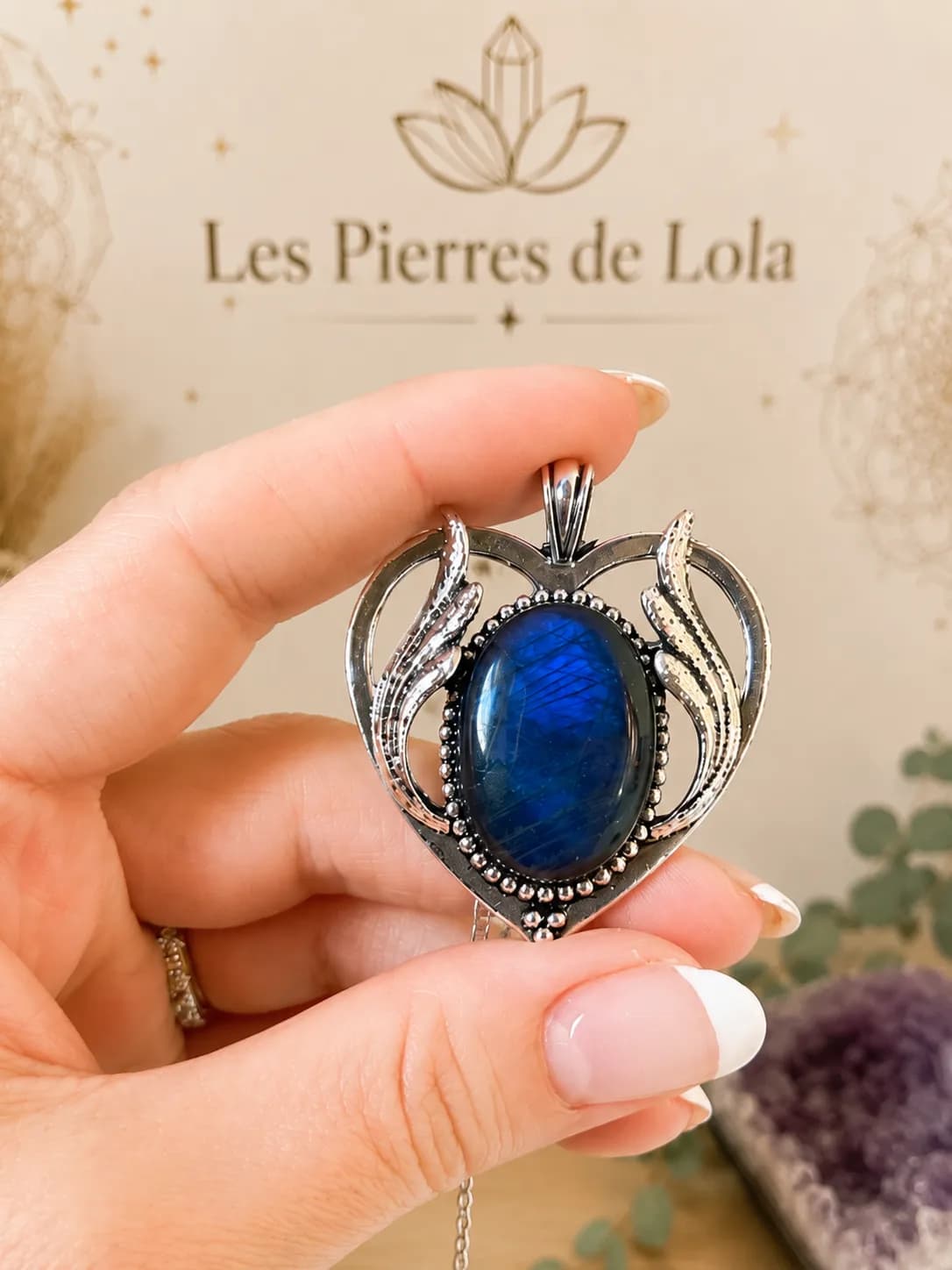 Collier Cœur Labradorite Bleue Profonde