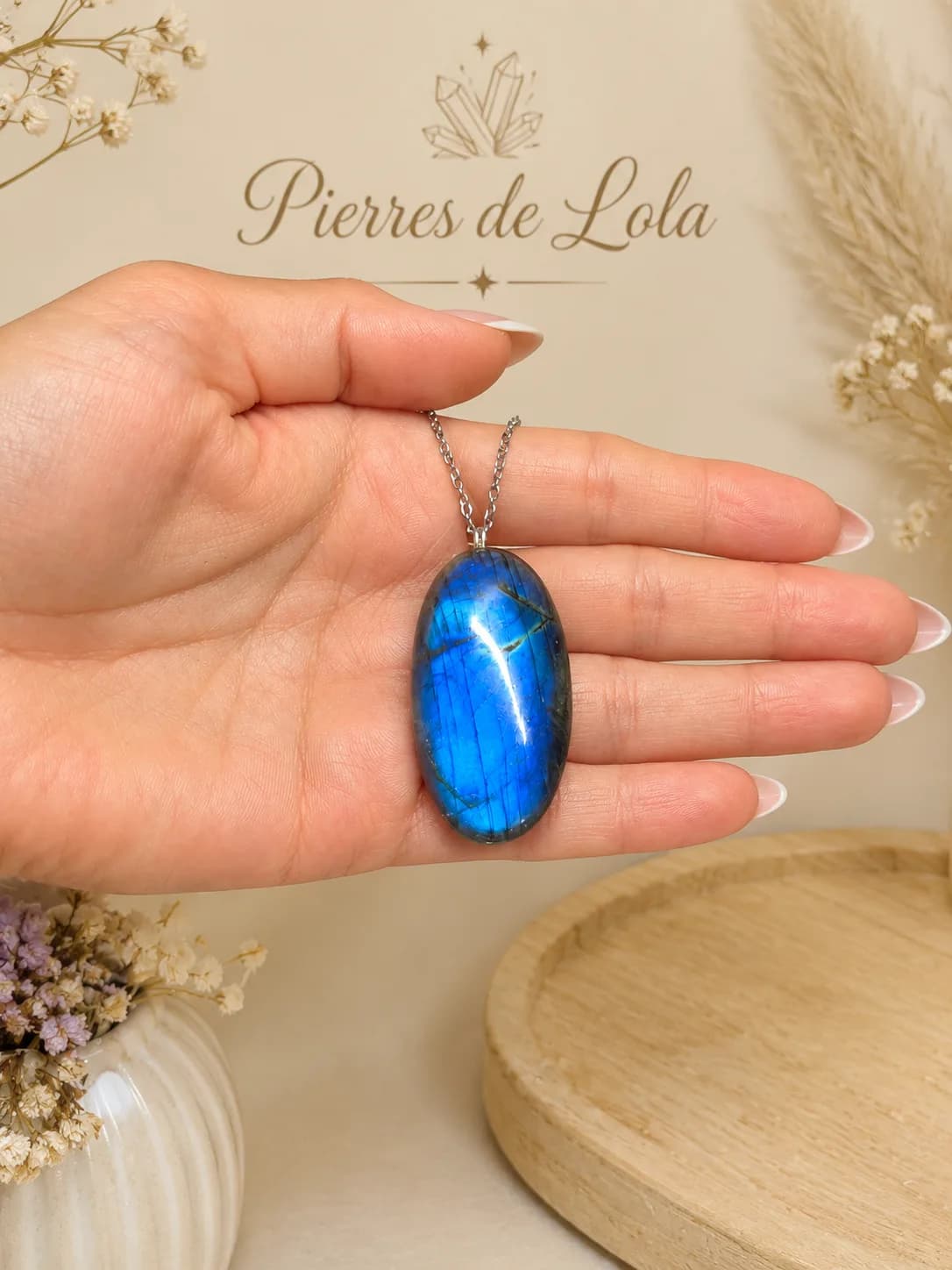 Collier Labradorite Bleue Ovale – Reflets Intenses