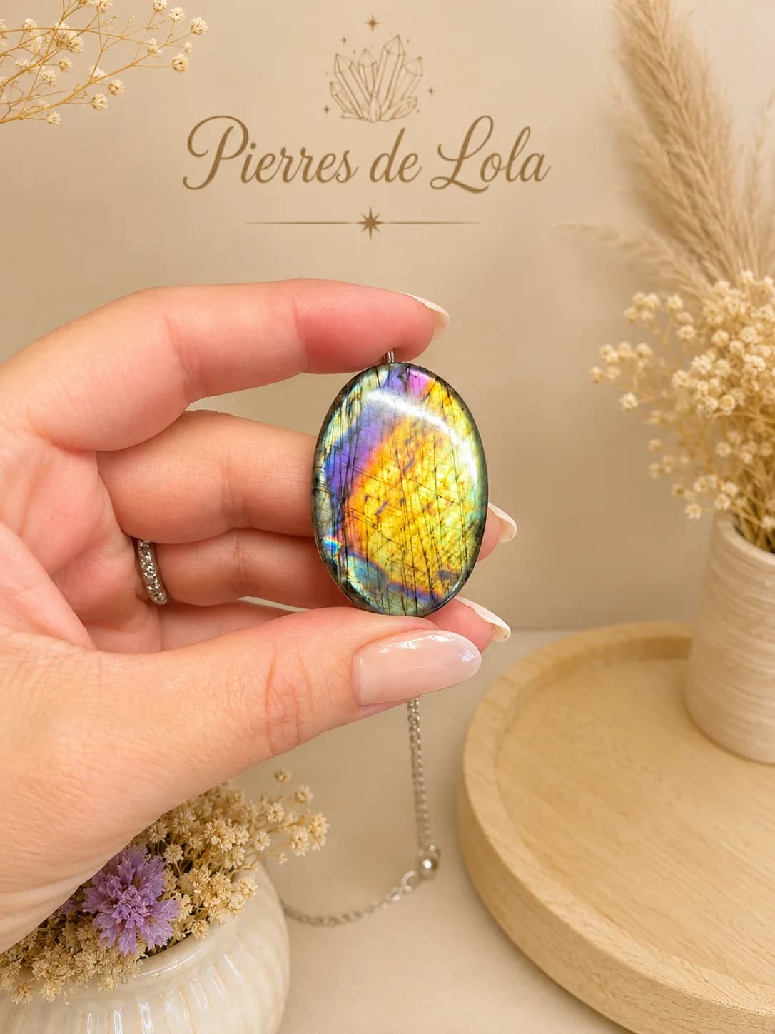 Collier Labradorite Multicolore – Une Explosion de Reflets