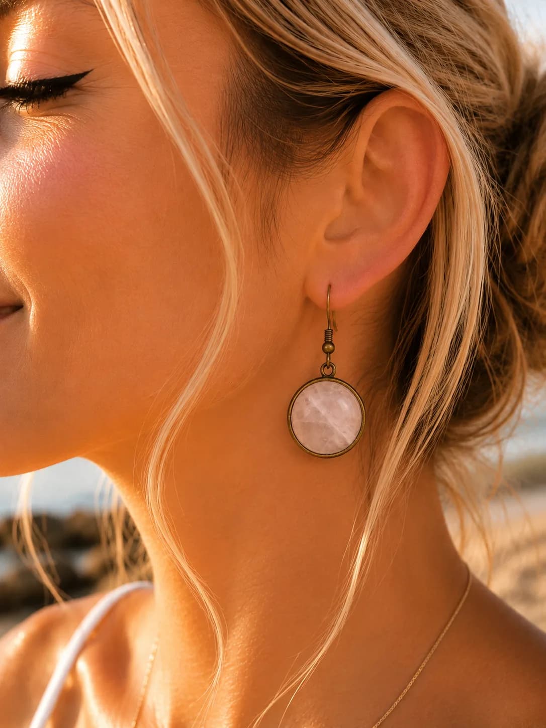 Douceur Éternelle – Boucles d'Oreilles en Quartz Rose Naturel