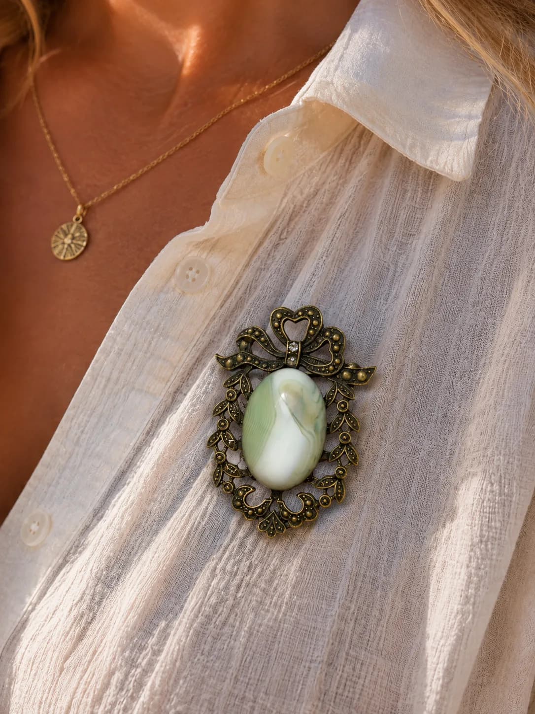 Broche Élégance en Agate Verte