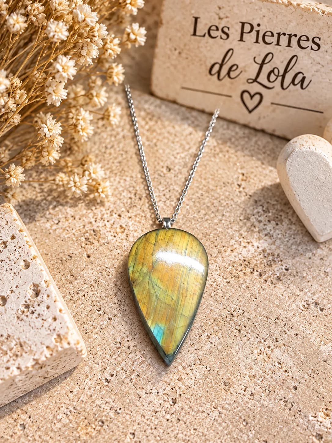 Collier Labradorite Goutte – Reflets Or & Bleu