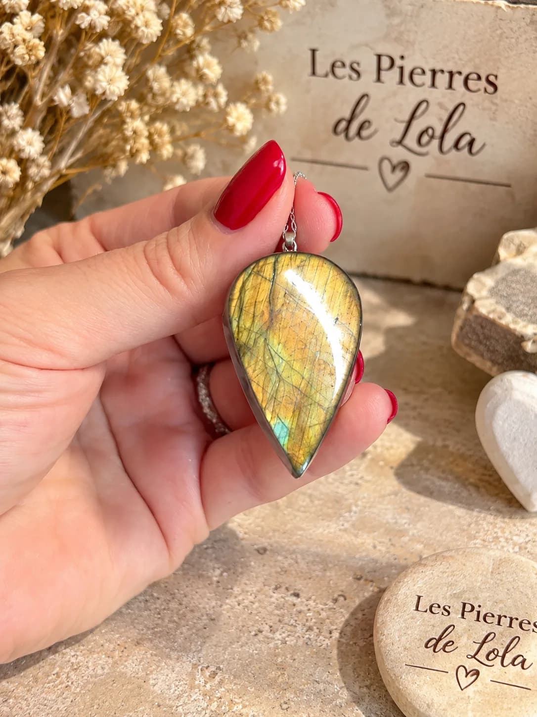 Collier Labradorite Goutte – Reflets Or & Bleu