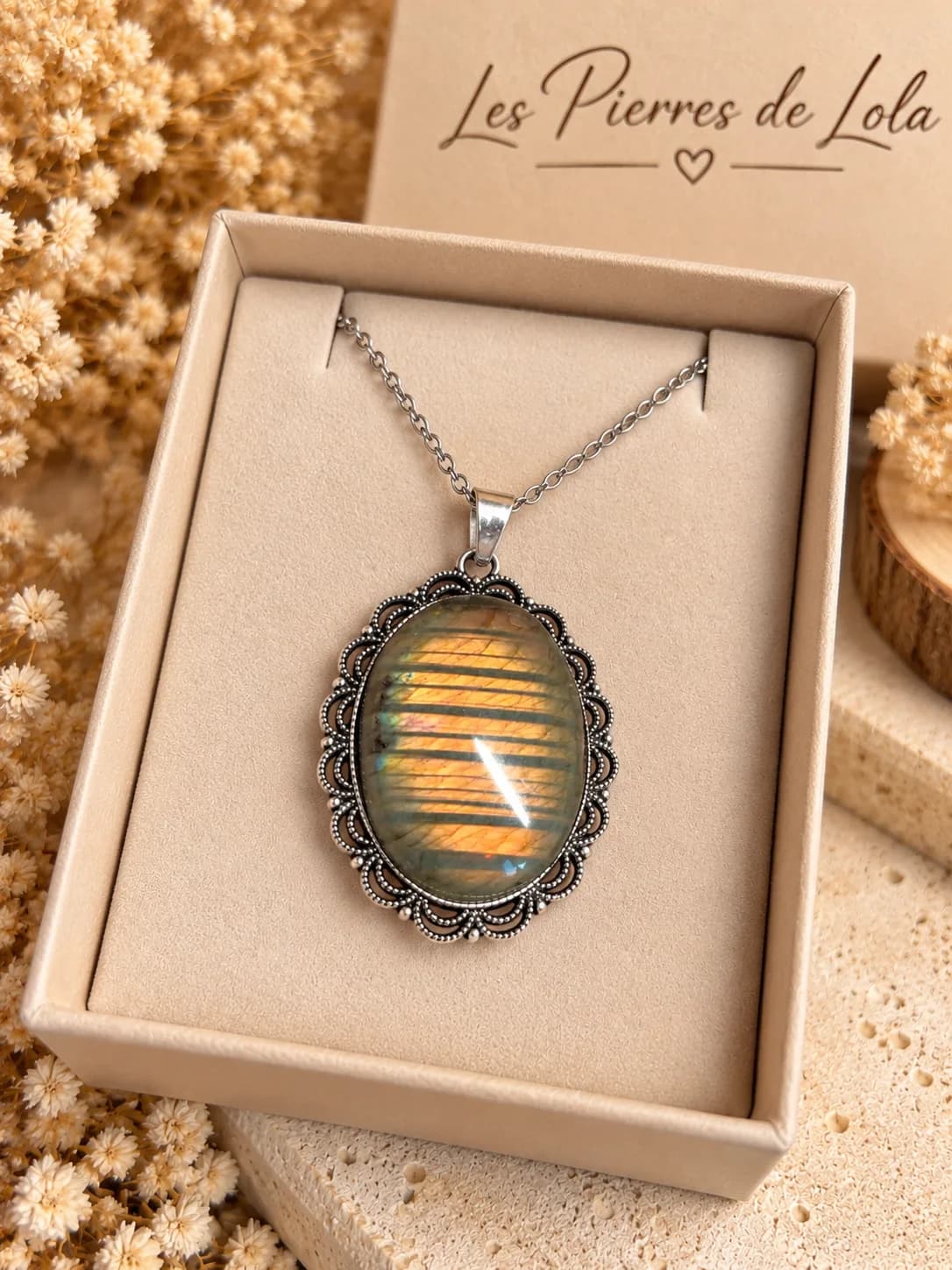 Collier Labradorite – Reflets dorés & stries naturelles