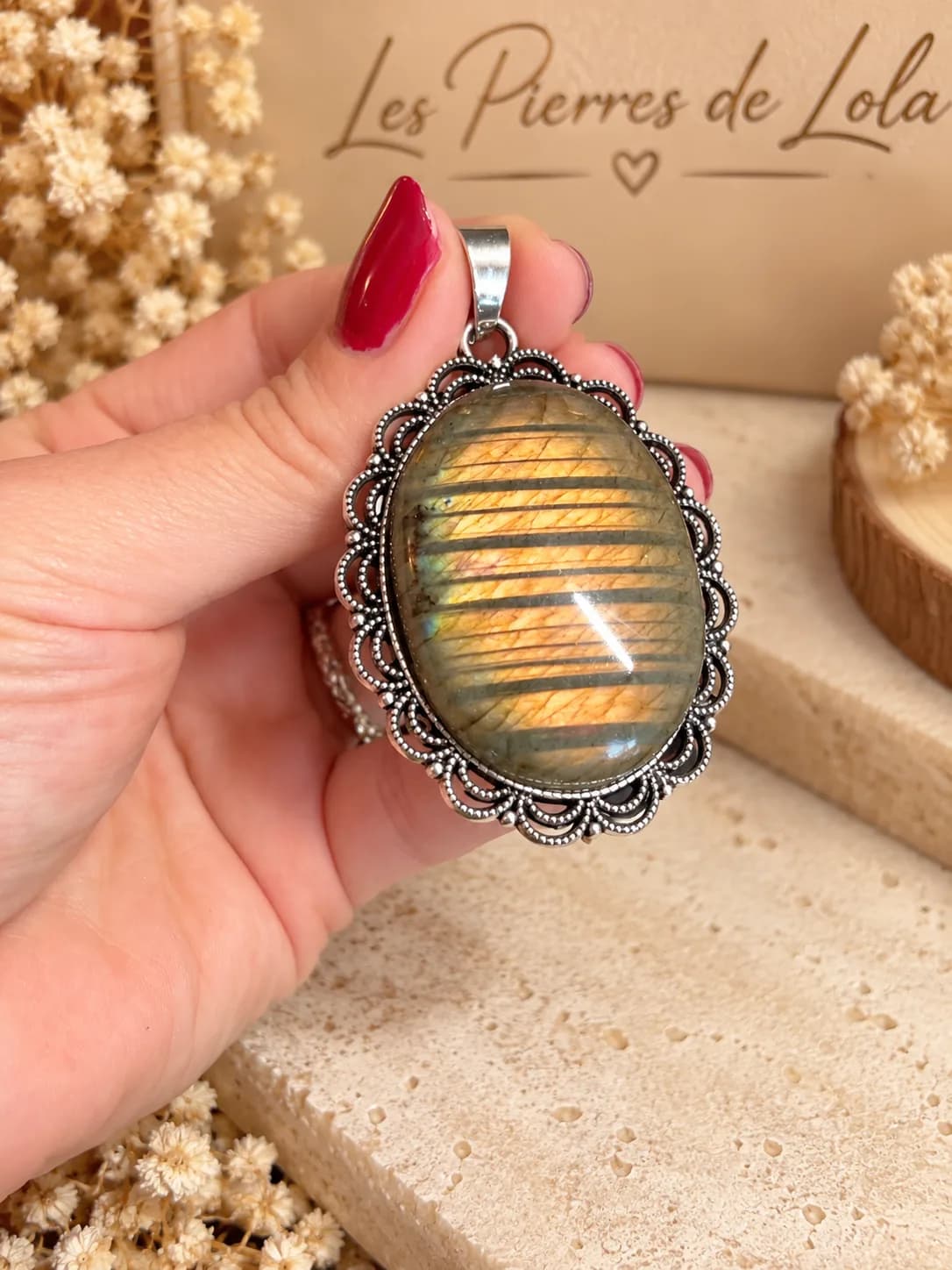 Collier Labradorite – Reflets dorés & stries naturelles